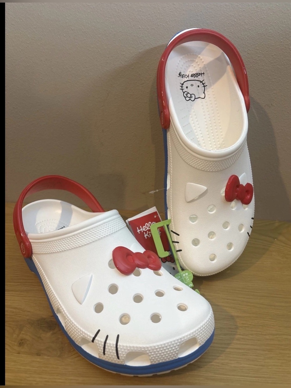 Crocs Hello Kitty Bow I Am Classic Clog Size 13 Men NEW Sanrio